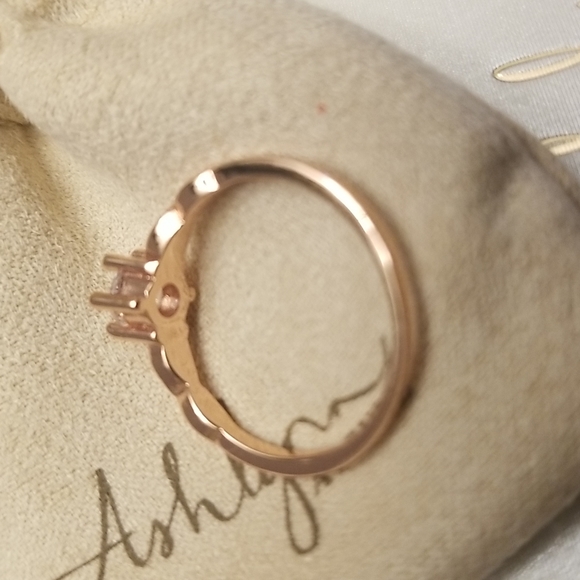 Ashlynn Avenue rose gold plated ring - Picture 4 of 7